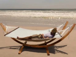 AXI Hawaï Hängematte Für 2 Personen Mit Gestell Aus Holz | Outdoor Hängematten-Set Mit Holzgestell & XXL Hängematte In Beige -Deutschland Garten Zier Verkaufs-Shop 969bdd60e0096633a564b7b1be8c5ea8