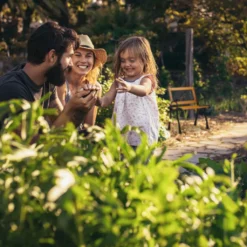 Relaxdays Niedriger Gartenstuhl Holz -Deutschland Garten Zier Verkaufs-Shop e5449c00a5b0aa3e55653248fee48b64