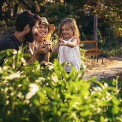 Relaxdays Gartenbank Holz & Gusseisen -Deutschland Garten Zier Verkaufs-Shop ec5427a4e5e11d5f2556a00ba044b1fe